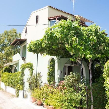 Villa Tina Akharavi Extérieur photo