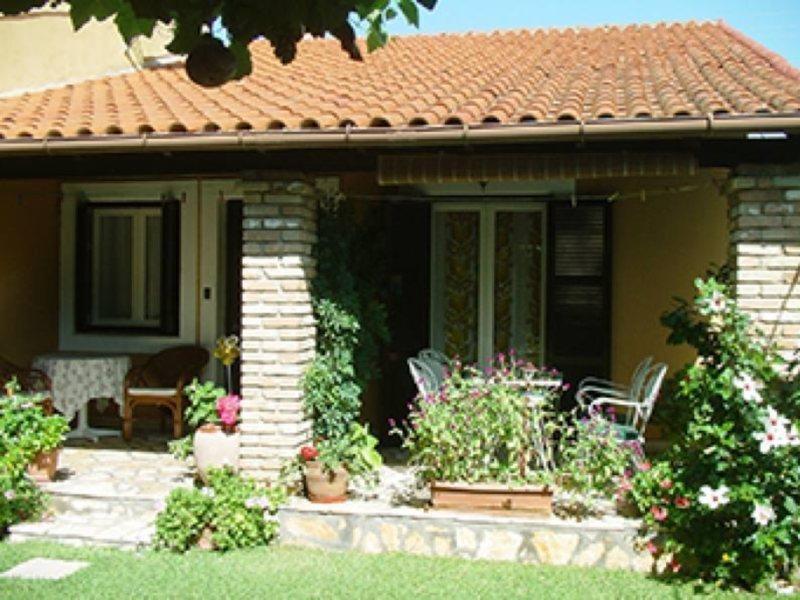 Villa Tina Akharavi Extérieur photo