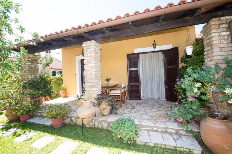 Villa Tina Akharavi Extérieur photo