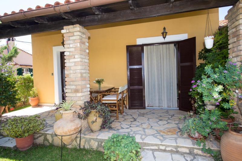 Villa Tina Akharavi Extérieur photo