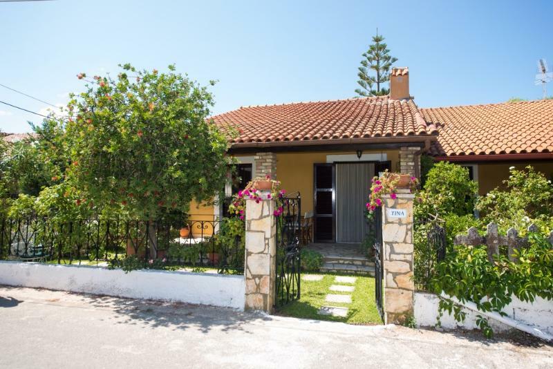 Villa Tina Akharavi Extérieur photo