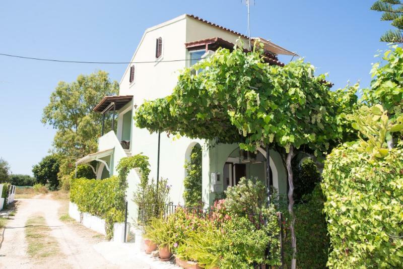Villa Tina Akharavi Extérieur photo