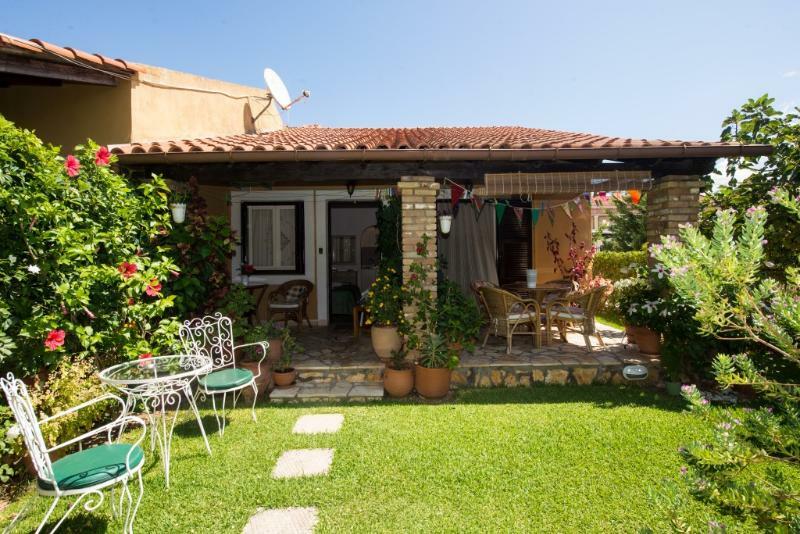 Villa Tina Akharavi Extérieur photo